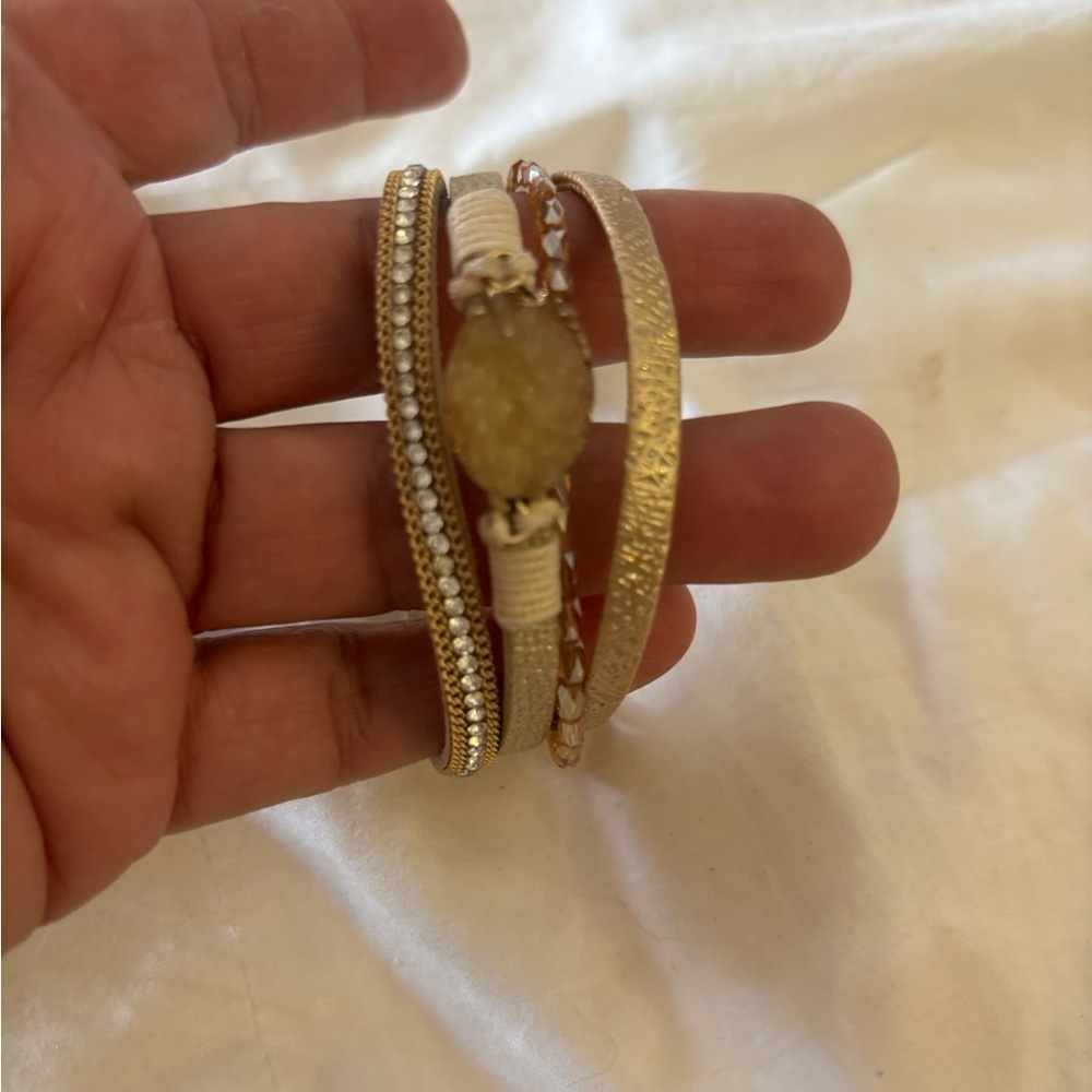 Chic Gold and Silver Women's Bracelet Set